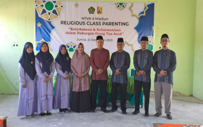 Religious Class Parenting 2023 - MTsN 4 Madiun